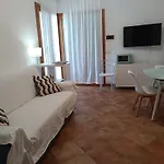 Colibri41elba-mami